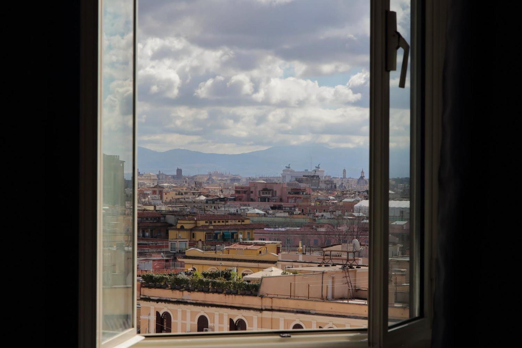 Vatican Guesthouse Рим Экстерьер фото